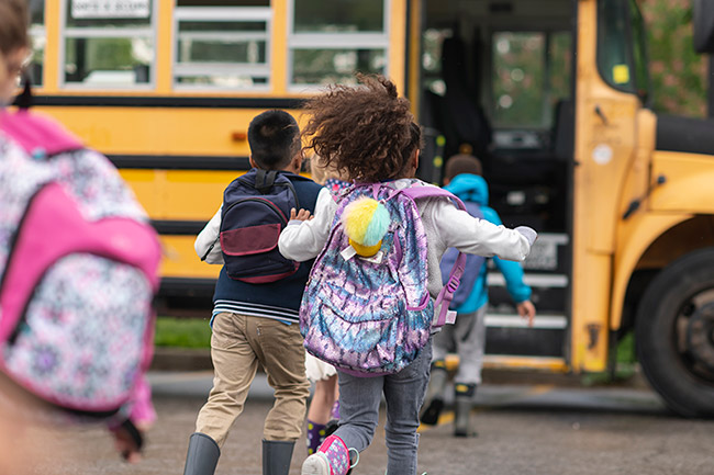 students-bus