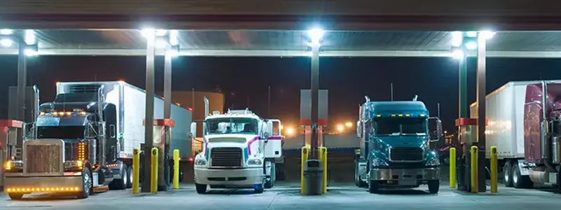 Navigate several of today’s top trucking challenges with the right smart fleet technology.